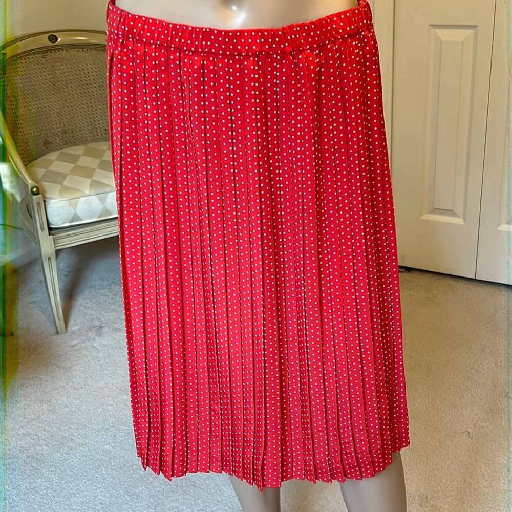 Super Cute Vintage Pleated Evan Picone Skirt, Red with White Polkadots